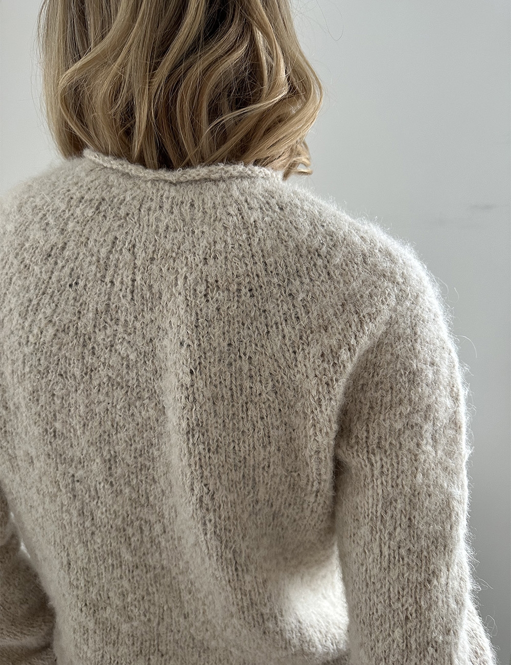 Plain Yoke Sweater (english)