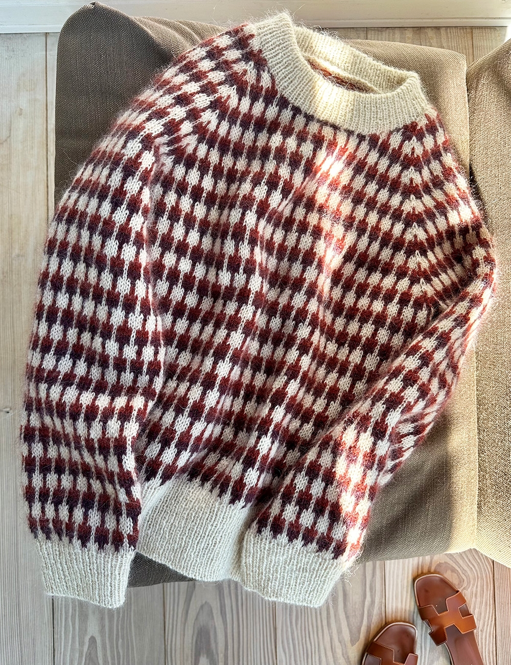 Facet Sweater knitting pattern - leknit (english)