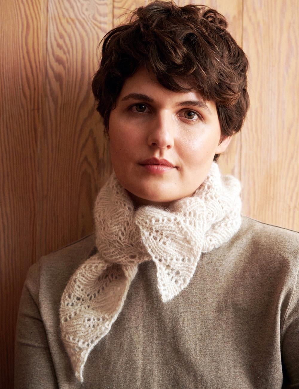Hoja scarf knitting pattern (español) Leknit