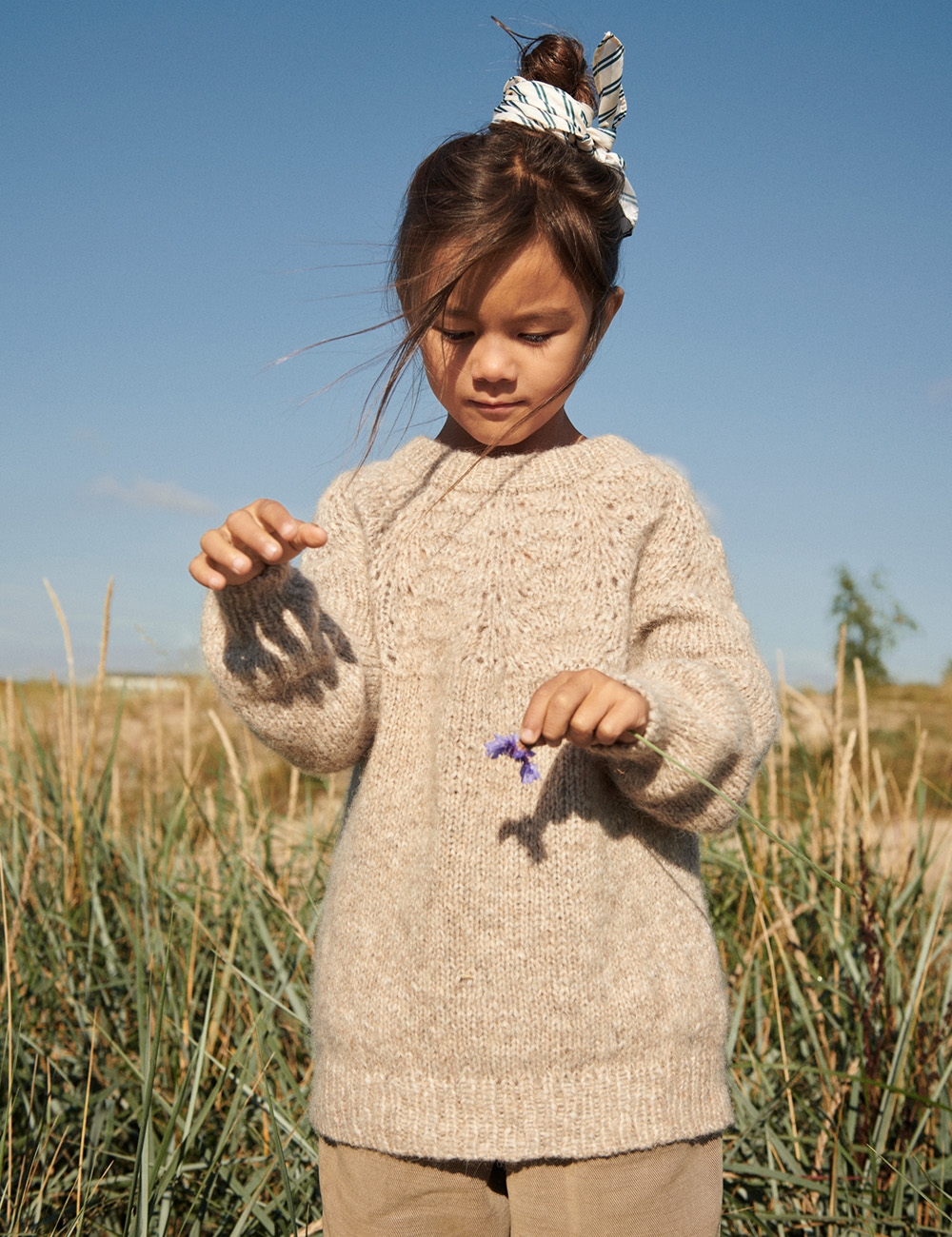 Lille Peacock sweater pattern - Leknit (english)