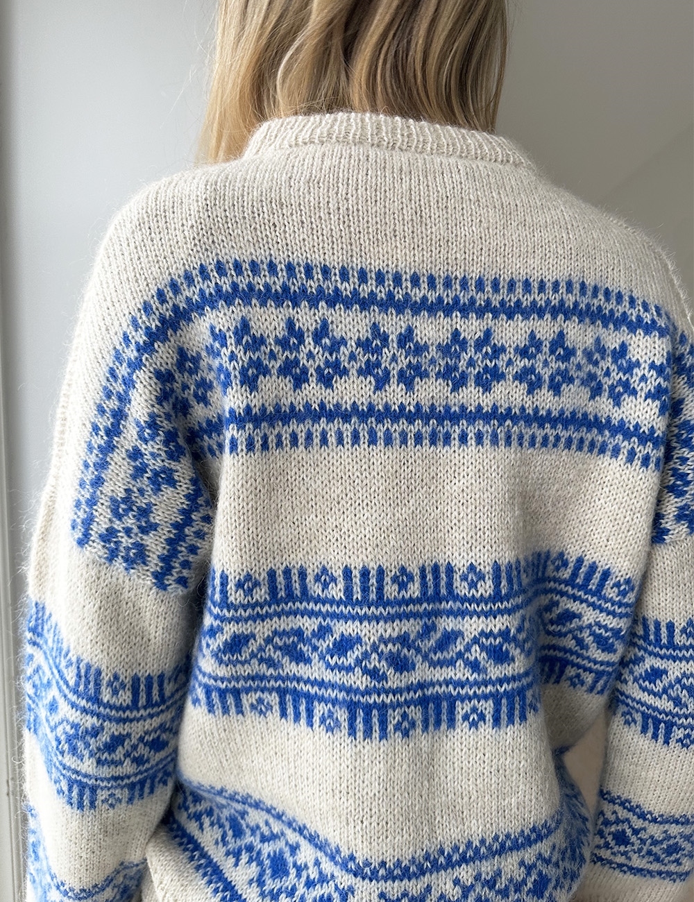 Porcelain Sweater (english)