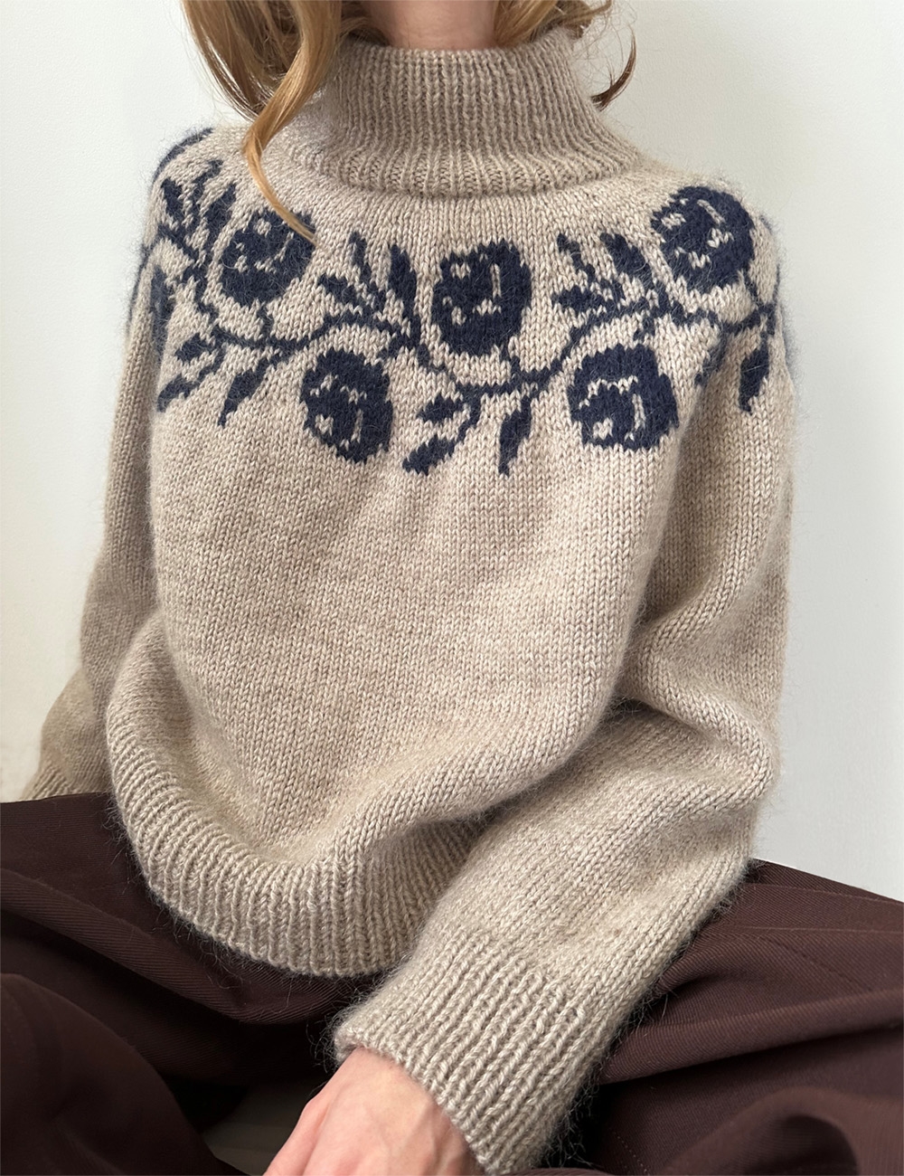 Rosie Yoke Sweater knitting pattern (english) - leknit