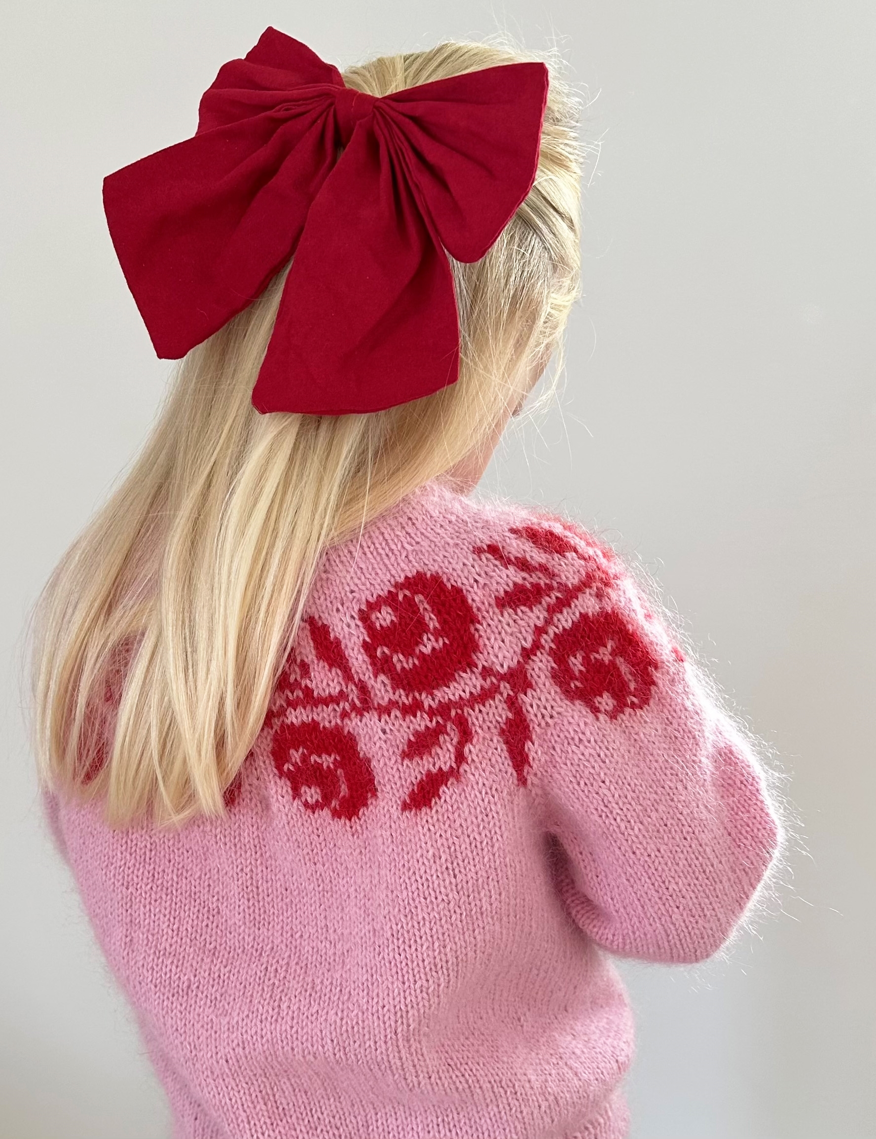 Rosie Yoke Sweater junior knitting pattern - english - leknit